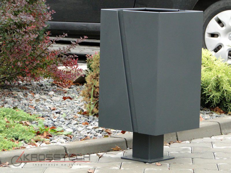 Šiukšliadėžė Hermes – tvariems urbanistiniams sprendimams bei pėsčiųjų zonų tvarkymui