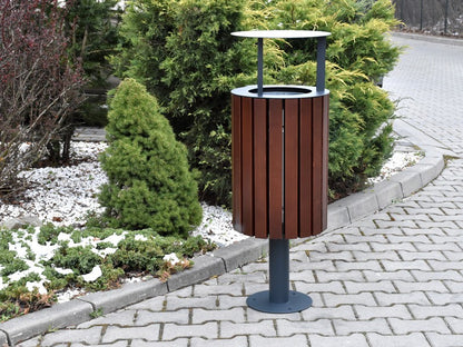 Šiukšliadėžė Koral Su Stogeliu – tvariems urbanistiniams sprendimams bei pėsčiųjų zonų tvarkymui
