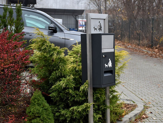 Šiukšliadėžė Šunų Išmatoms VI / 40L – tvariems urbanistiniams sprendimams bei pėsčiųjų zonų tvarkymui