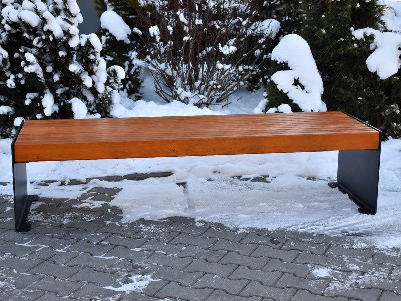 Lauko suoliukas Aster I Be Atlošo – funkcionaliai ir saugiai bendruomenės aplinkai parkuose bei skveruose