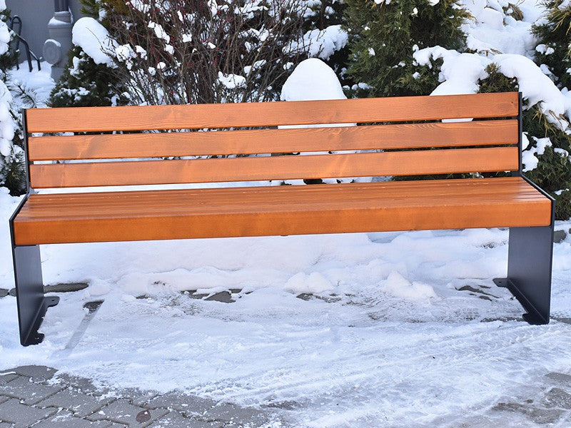 Lauko suoliukas Aster I Su Atlošu – funkcionaliai ir saugiai bendruomenės aplinkai parkuose bei skveruose