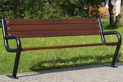 Lauko suoliukas Czapla – funkcionaliai ir saugiai bendruomenės aplinkai parkuose bei skveruose