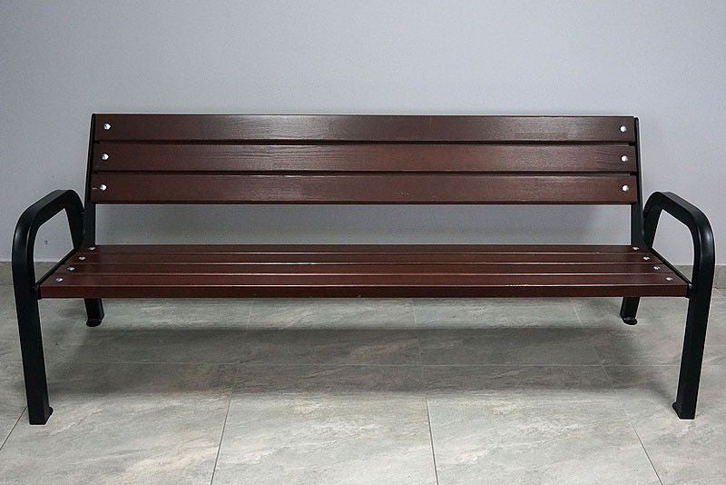 Lauko suoliukas Sodui Promyk III – 7 Lentelėmis – funkcionaliai ir saugiai bendruomenės aplinkai parkuose bei skveruose