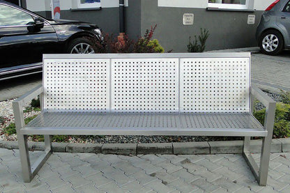 Stoties Suoliukas Azalia II – funkcionaliai ir saugiai bendruomenės aplinkai parkuose bei skveruose