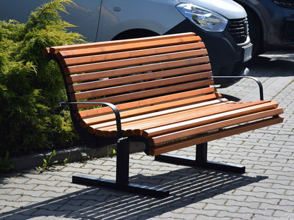 Lauko suoliukas Karmen II – tvariems urbanistiniams sprendimams bei pėsčiųjų zonų tvarkymui