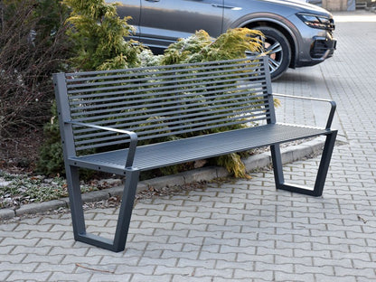 Lauko suoliukas Semi V Su Atlošu – tvariems urbanistiniams sprendimams bei pėsčiųjų zonų tvarkymui