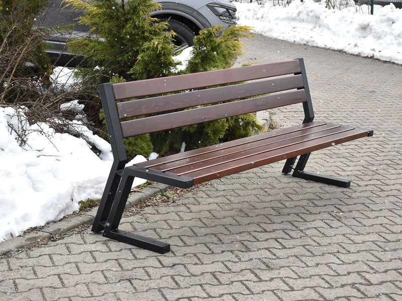 Suolas Topaz-5 – funkcionaliai ir saugiai bendruomenės aplinkai parkuose bei skveruose