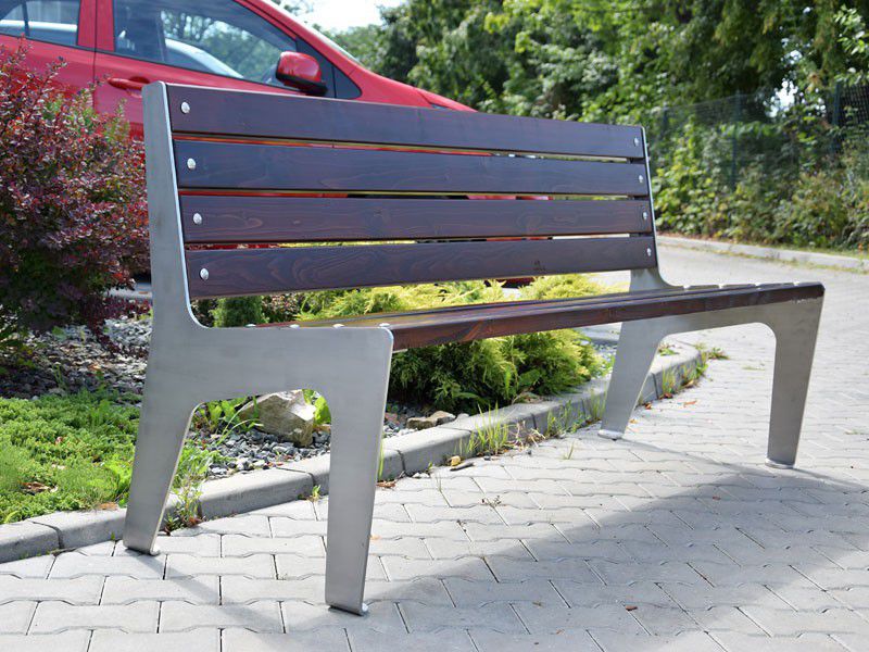 Lauko suoliukas Su Atlošu Nemezja I – tvariems urbanistiniams sprendimams bei pėsčiųjų zonų tvarkymui
