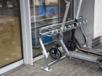 Paspirtukų stovas „Rubin II“ – 5 vietų - lauko mažosios architektūros elementai