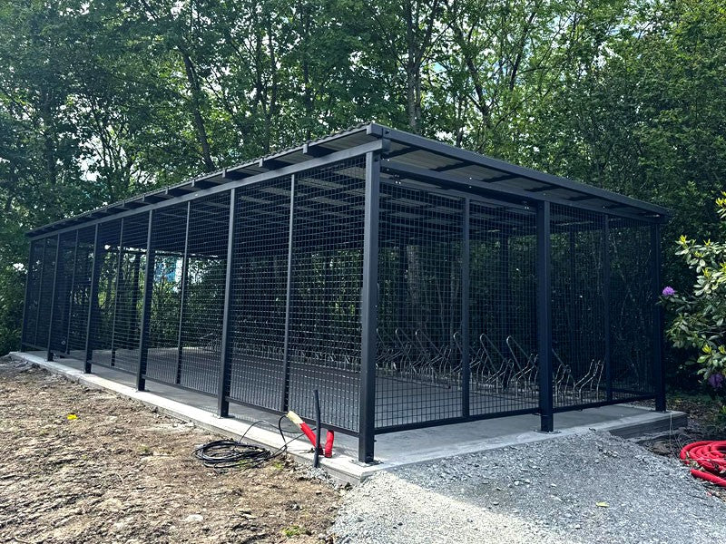 Dviračių stoginė "Pablo II", užrakinama, 25 dviračiams / 1078cm - lauko baldai parkams ir skverams