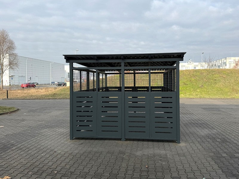 Atliekų konteinerių stoginė Sawa III, 5x1110l/452x304cm, tinklo + skardos apdaila – prekės parkams ir skverams