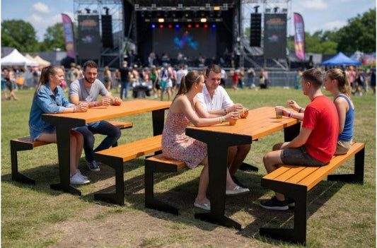 Lauko baldų komplektas viešioms miesto erdvėms 
