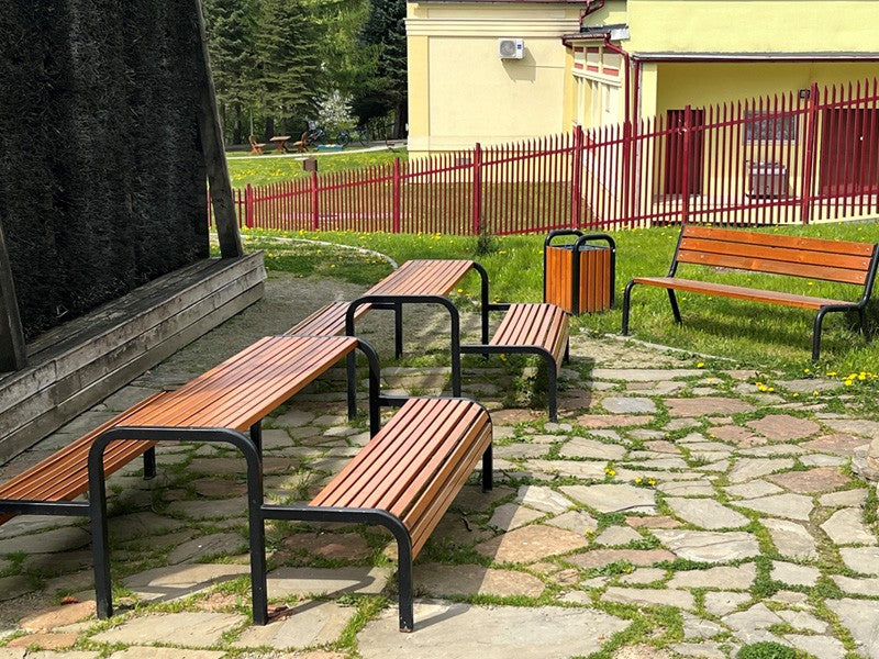 Lauko baldų komplektas (Nr. 29) – viešųjų erdvių sutvarkymo elementai